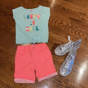 Cute 2 piece girls Gymboree shorts and t-shirt